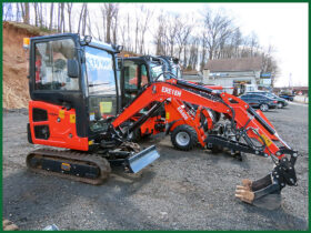 CRAWLER EXCAVATOR—ERE18H