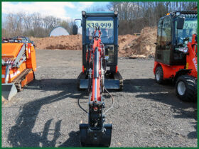 CRAWLER EXCAVATOR—ERE18H