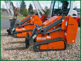 SKID STEER LOADER—ERS500 with Forks